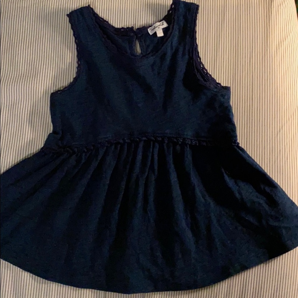 Splendid navy sleeveless shirt